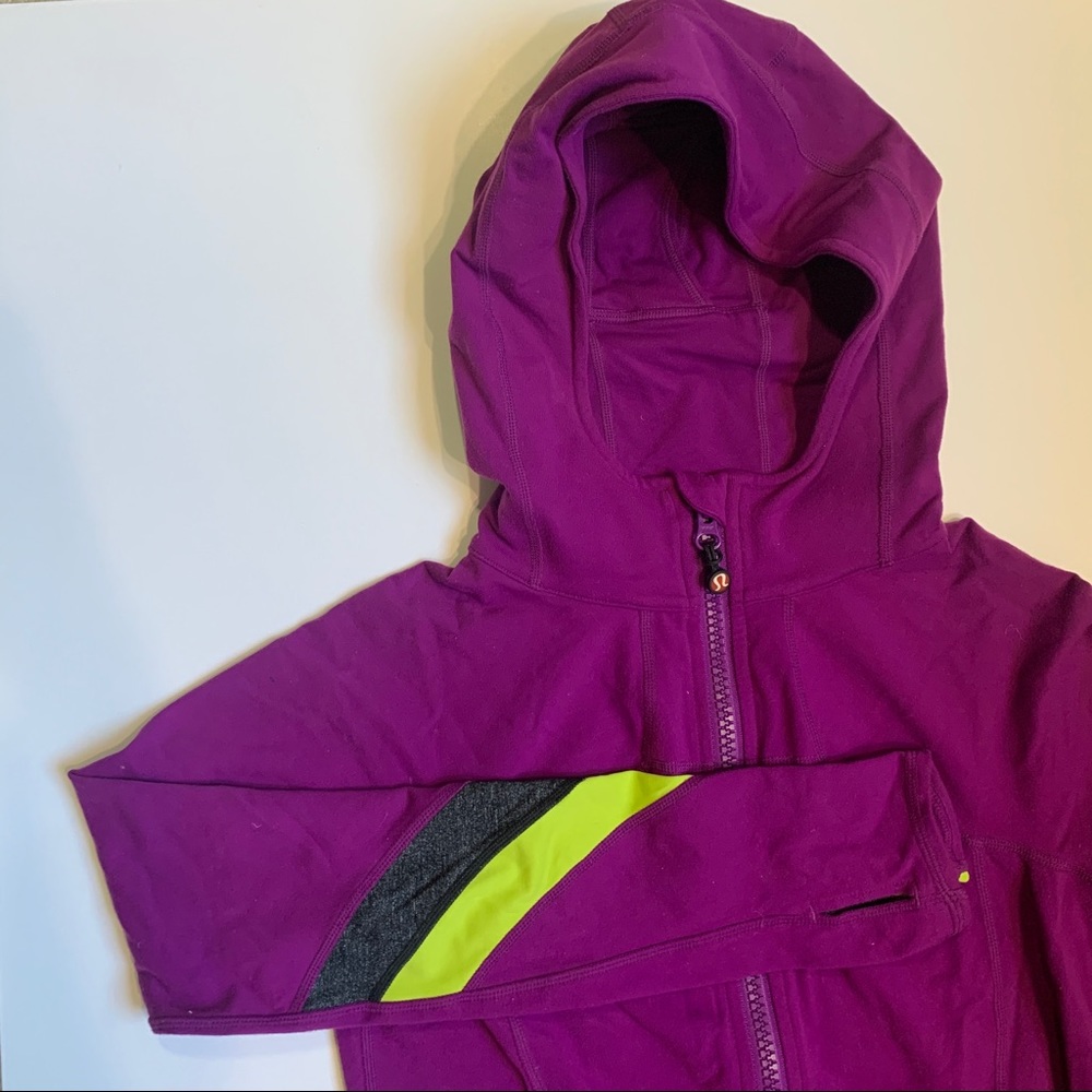 Lululemon Hooded Zip Up Magenta stripe sz 4